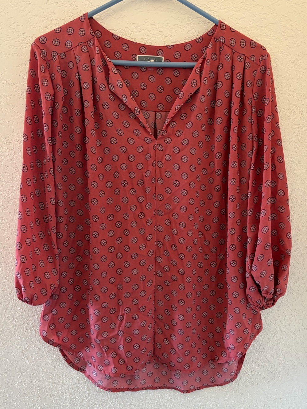 Pink Printed Split-Neck pullover lightweight Blouse Size M